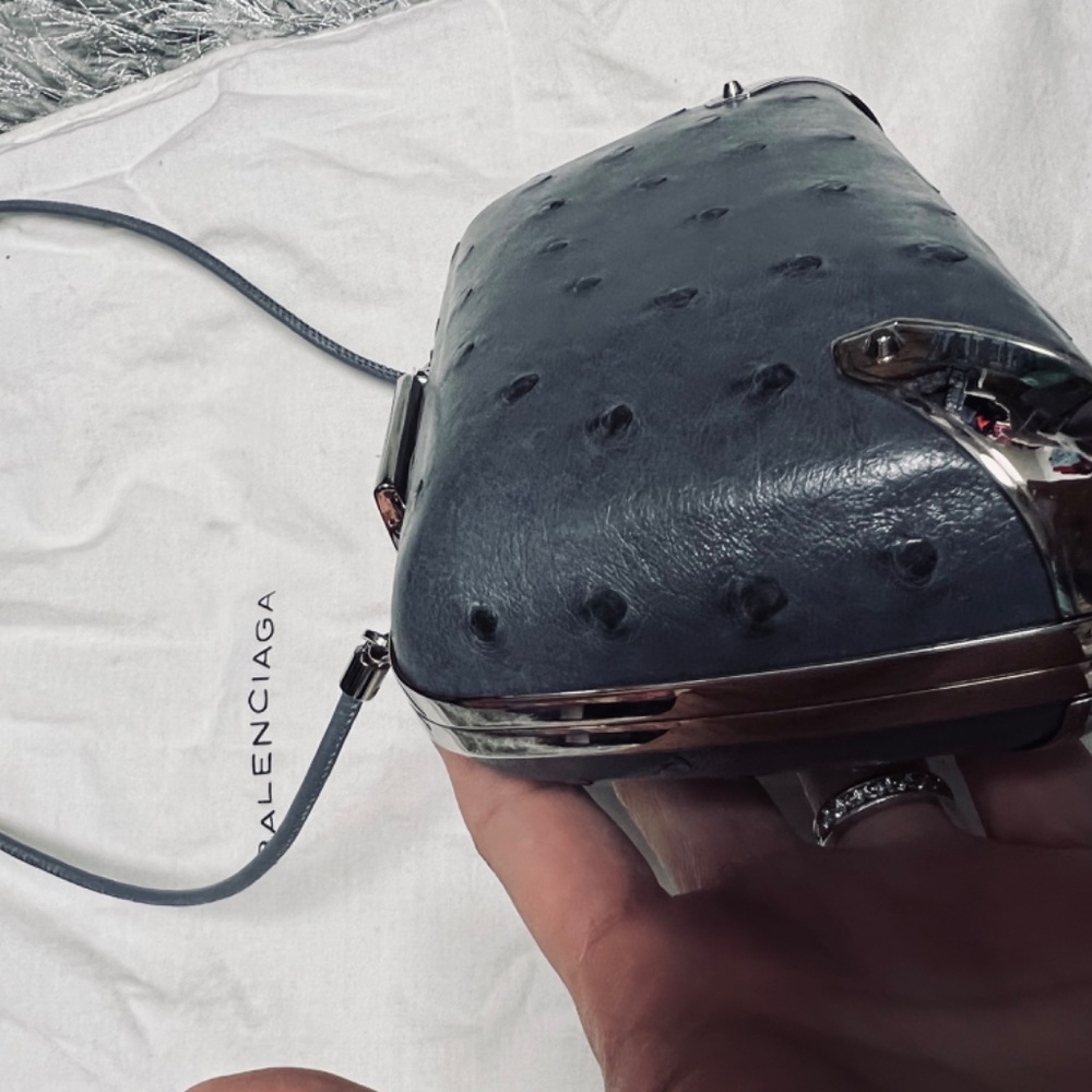 100% Ostrich Balenciaga Clutch Bag - Picture 3 of 8